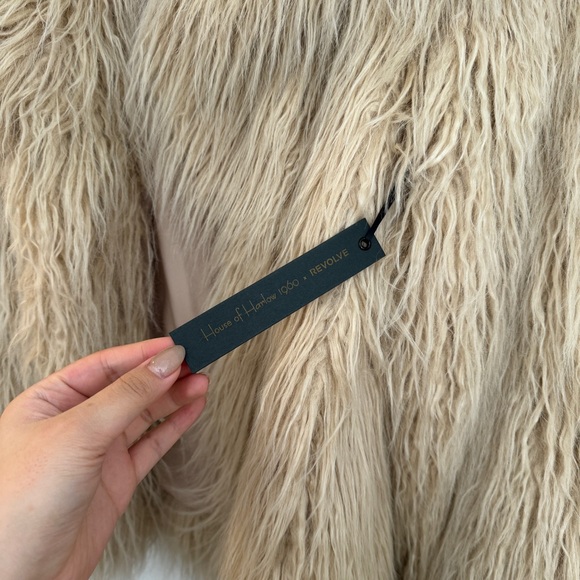 BrandNew✨HouseOfHarlow FauxFur Coat in medium - Picture 5 of 5